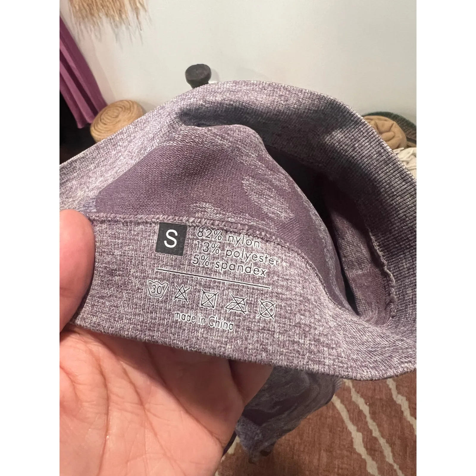 Women’s  Seamless Activwear Camo Crop Long sleeve Workout Top Size small Purple - Image 6