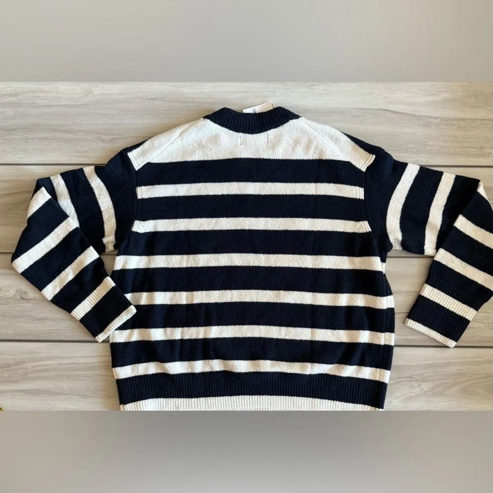 Banana Republic Navy and White Striped Sweater Large NWT - Image 2