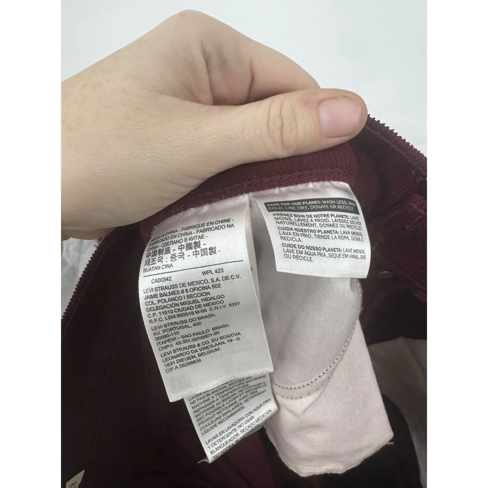 Levi's Premium Corduroy Wedgie Straight High Waist Burgundy Wine Red Pants Sz 27 - Image 4