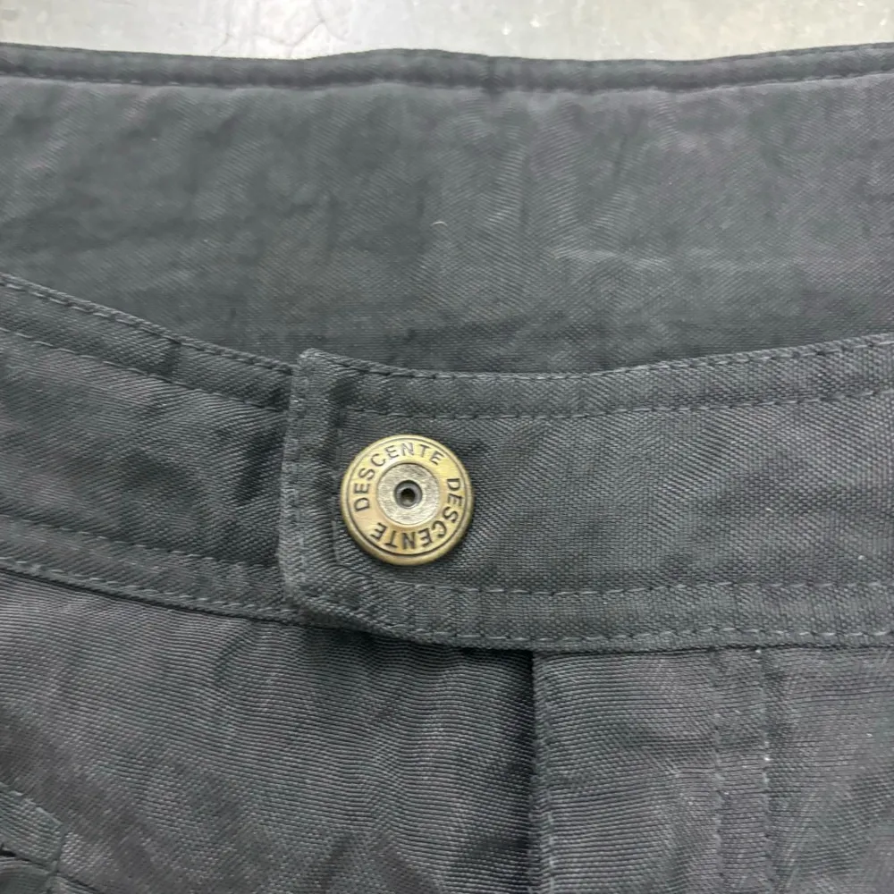 Descente insulated professional snowboard/Ski pants Black Size 12 - Image 6