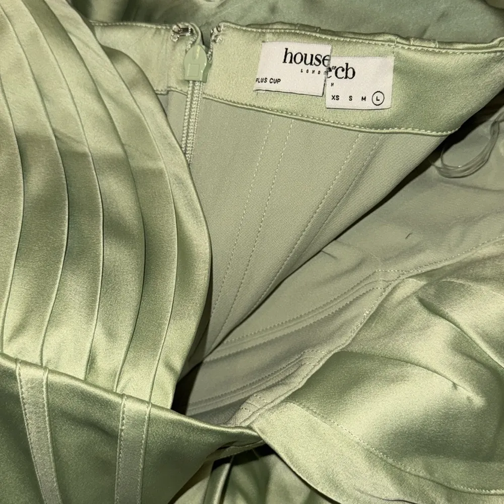 NWOT  Faye Pistachio green Corset Satin Corset Dress sz L plus cup - Image 8