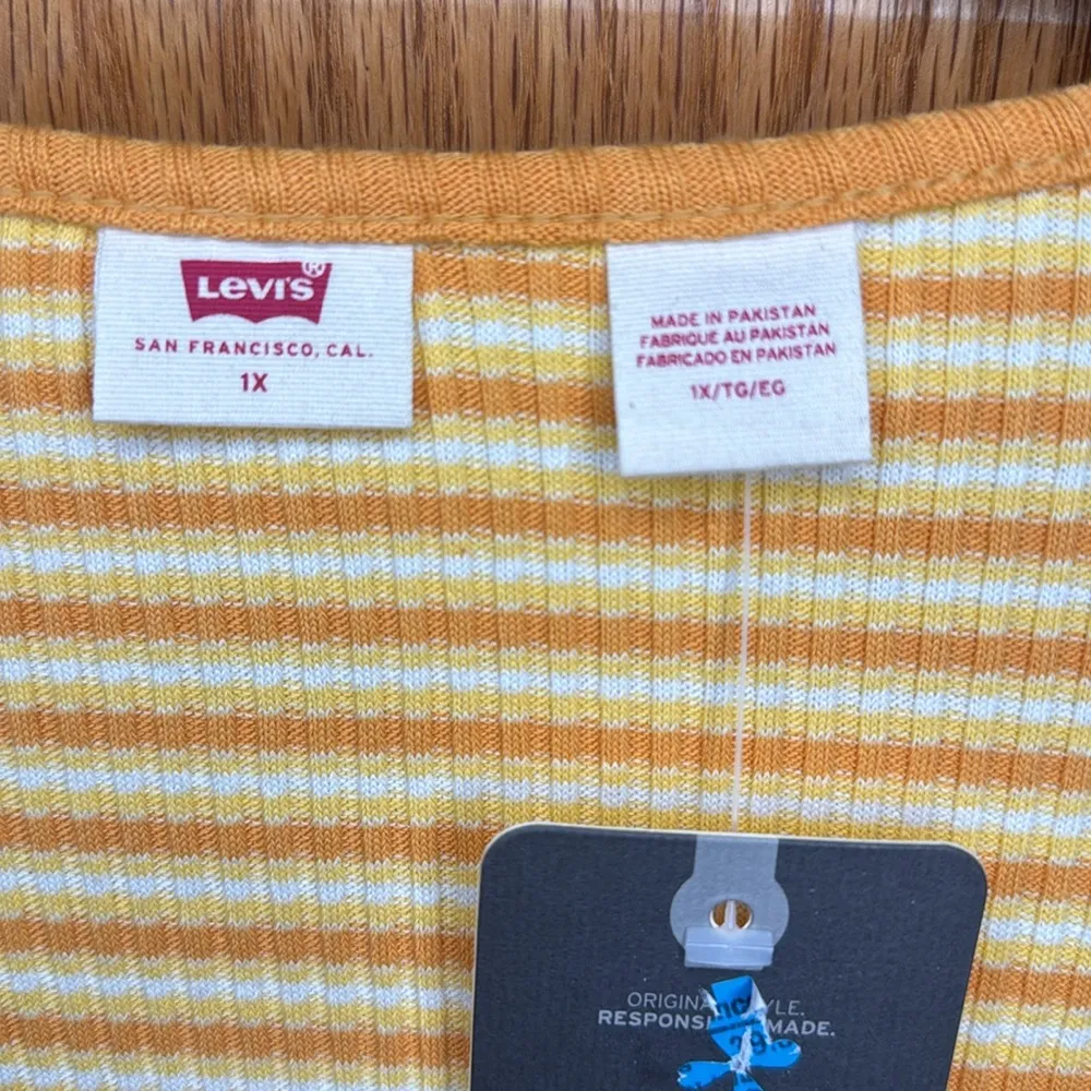 Levis Long Sleeve Ribbed Tee Slim Fit, Size 1X NWT - Image 3