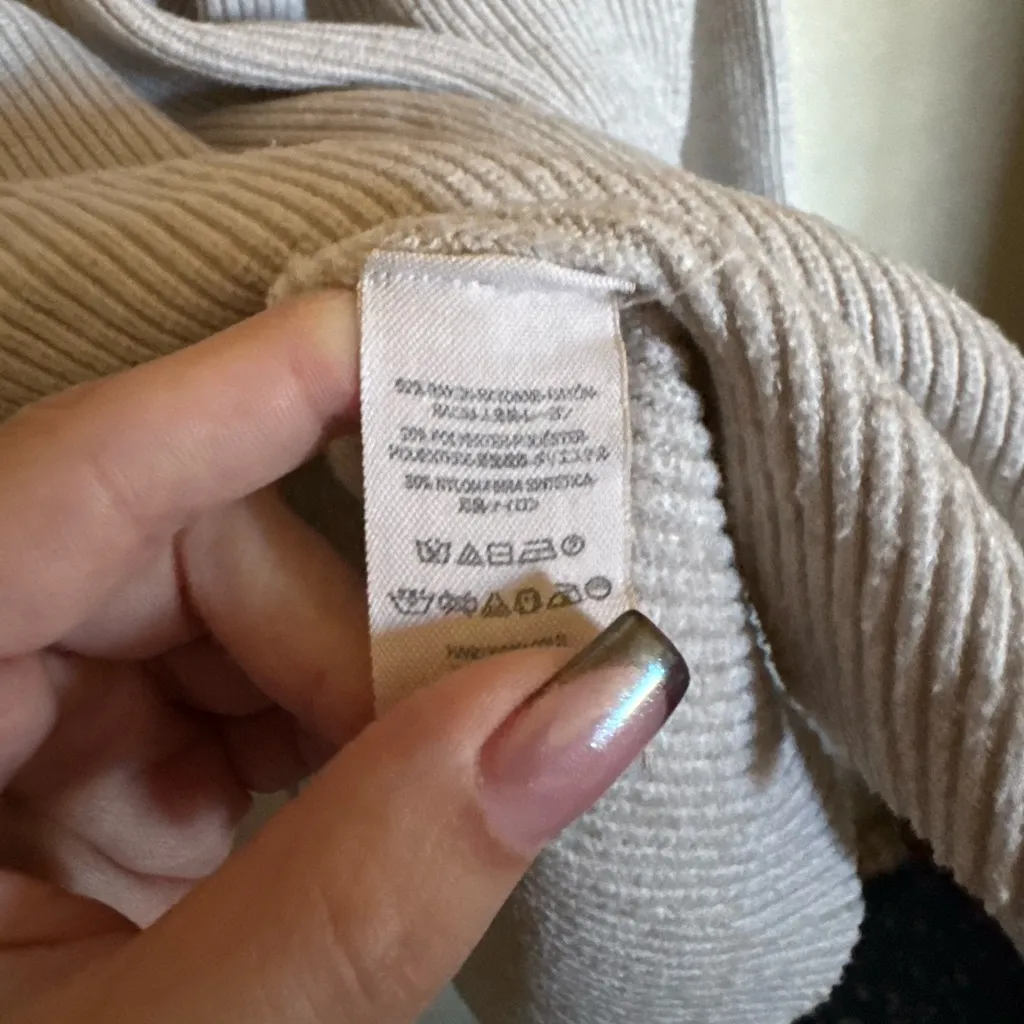 Free People softly structured sweater size medium in tan beige oat - Image 7