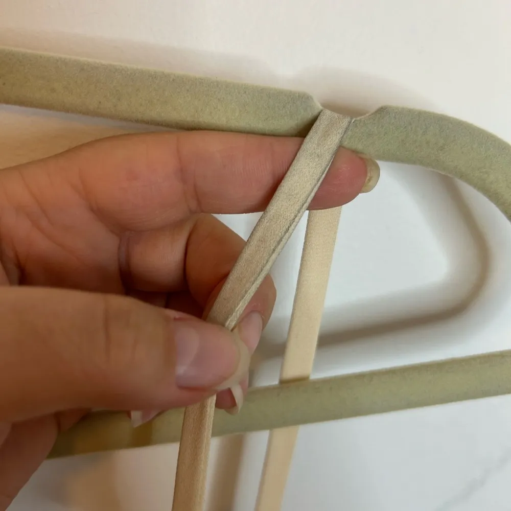 DRESS THE POPULATION FLORAL APPLIQUÉ DRESS - Image 7