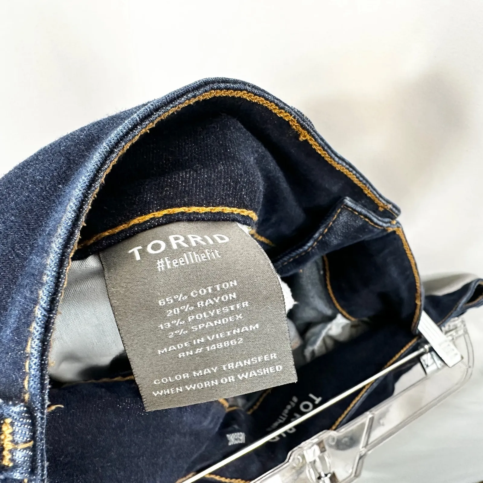 Torrid Plus Size 18 Capri Jeans Crop Ankle Skinny Jegging Super Soft Black 543 - Image 4