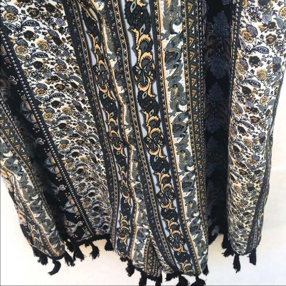 Romeo & Juliet Womens Size Medium sleeveless Couture Tassel romper NWT - Image 8