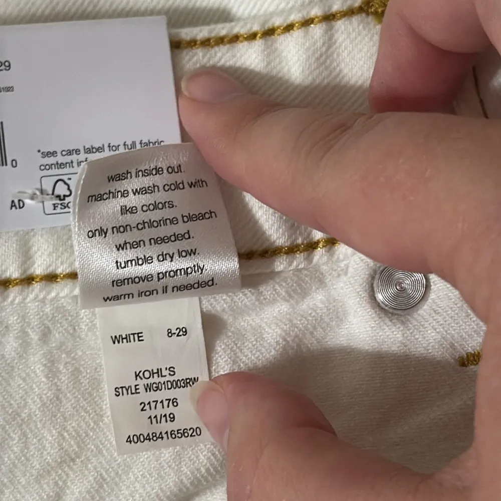 Elizabeth and James Women’s New High-Rise Vintage Straight Off White Jeans sz 29 - Image 10