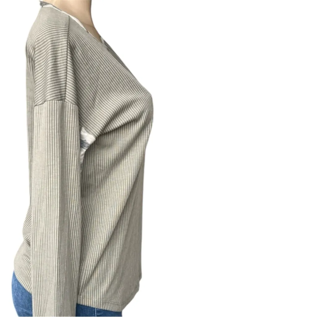 Hem & Thread Grommet Detailed Rib Top - Image 9