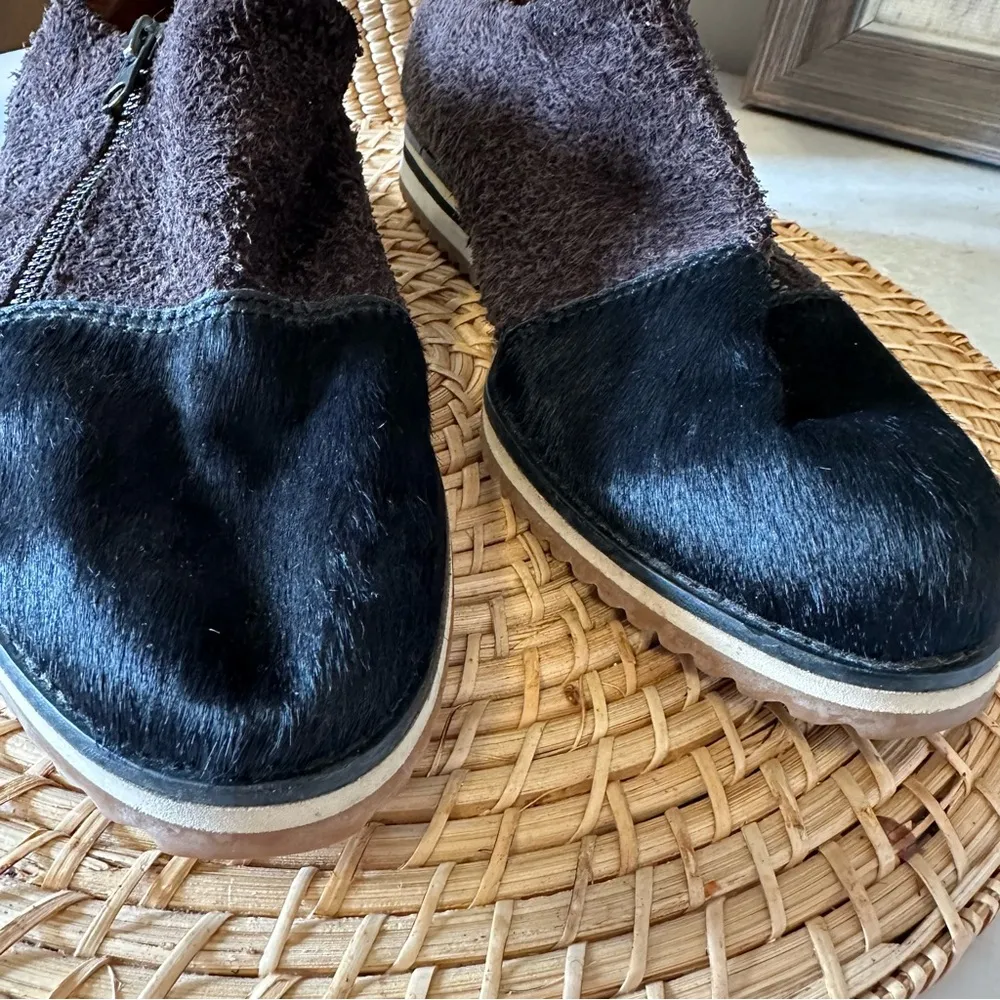 Anthropologie All Black Womens Black Fur Cap Pony Hair Zipper Flat Leather 40 - Image 3