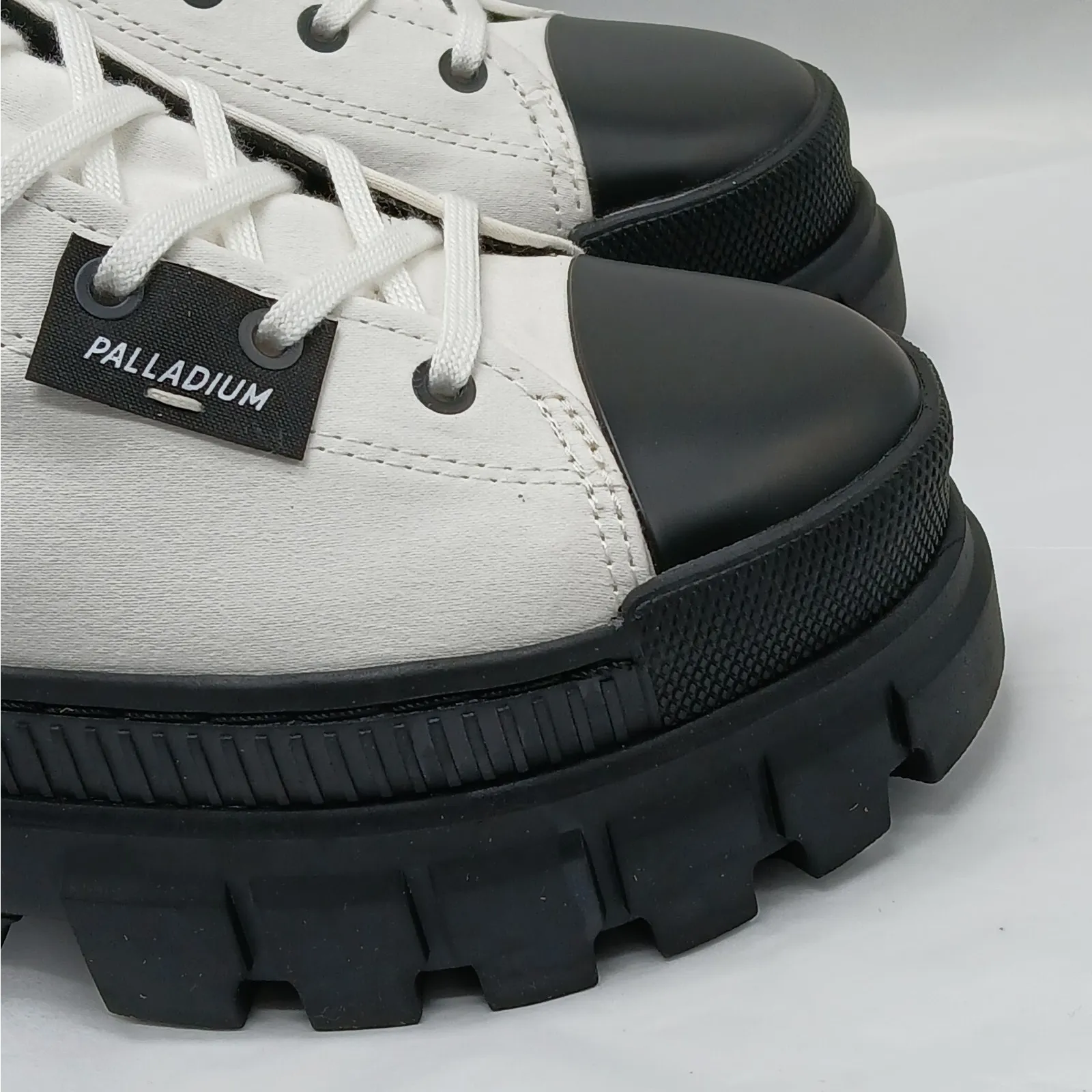 Palladium Revolt Hi TX Combat Boots Women 9 White Chunky Heel Platform Lug Sole - Image 5