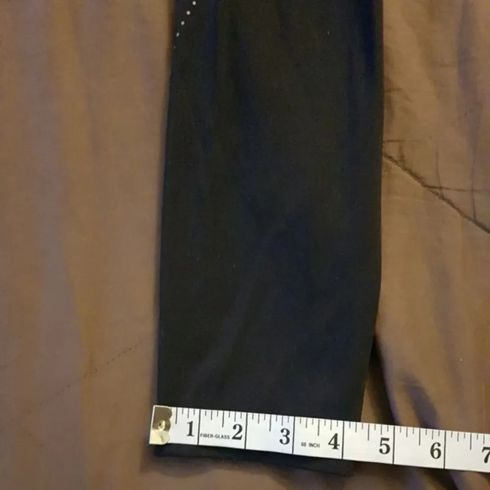 Lululemon Womens Extra Mile Crop Reflective Black Leggings Crop Size 2 Running - Image 13