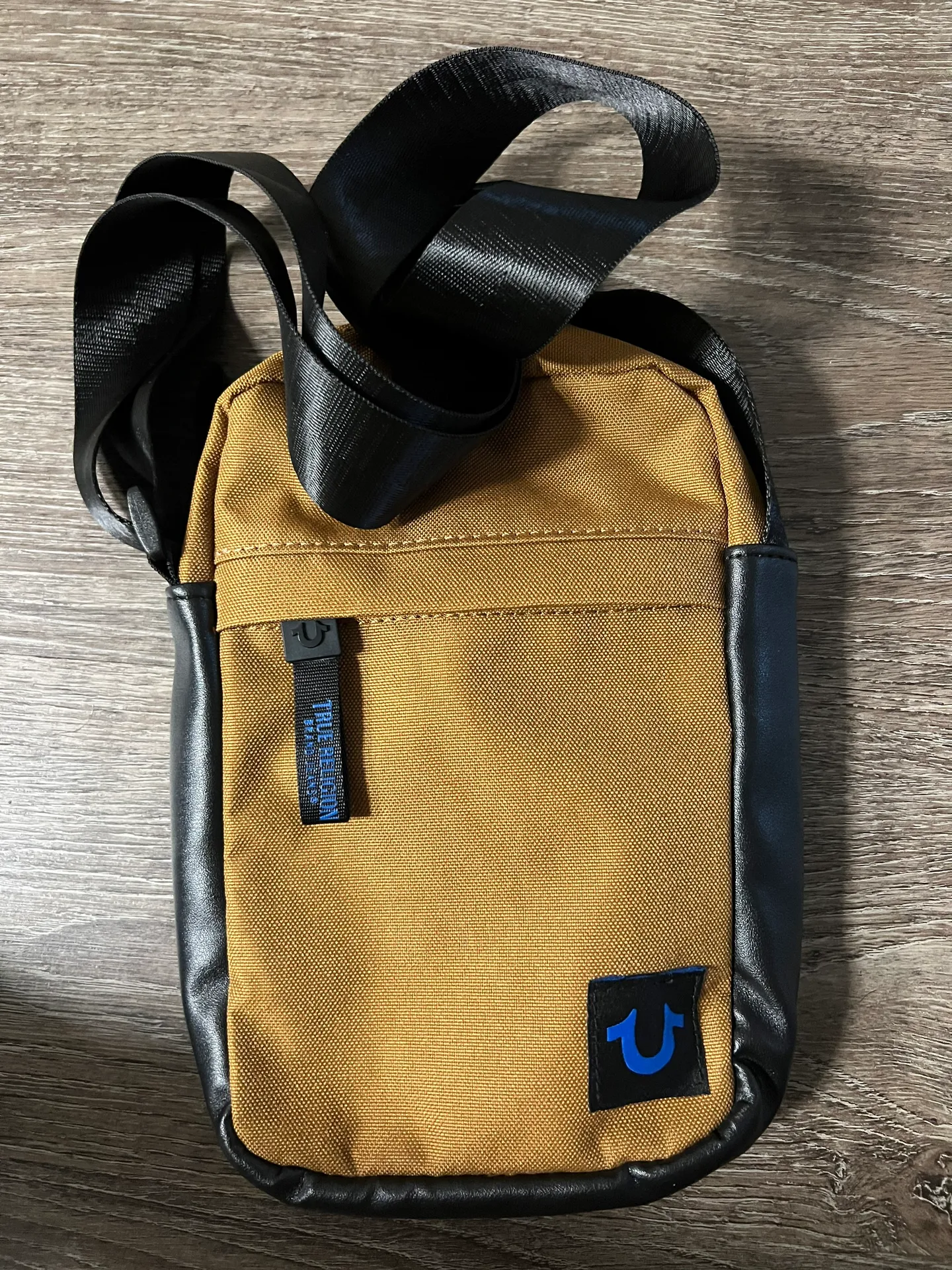 cross body - Image 4