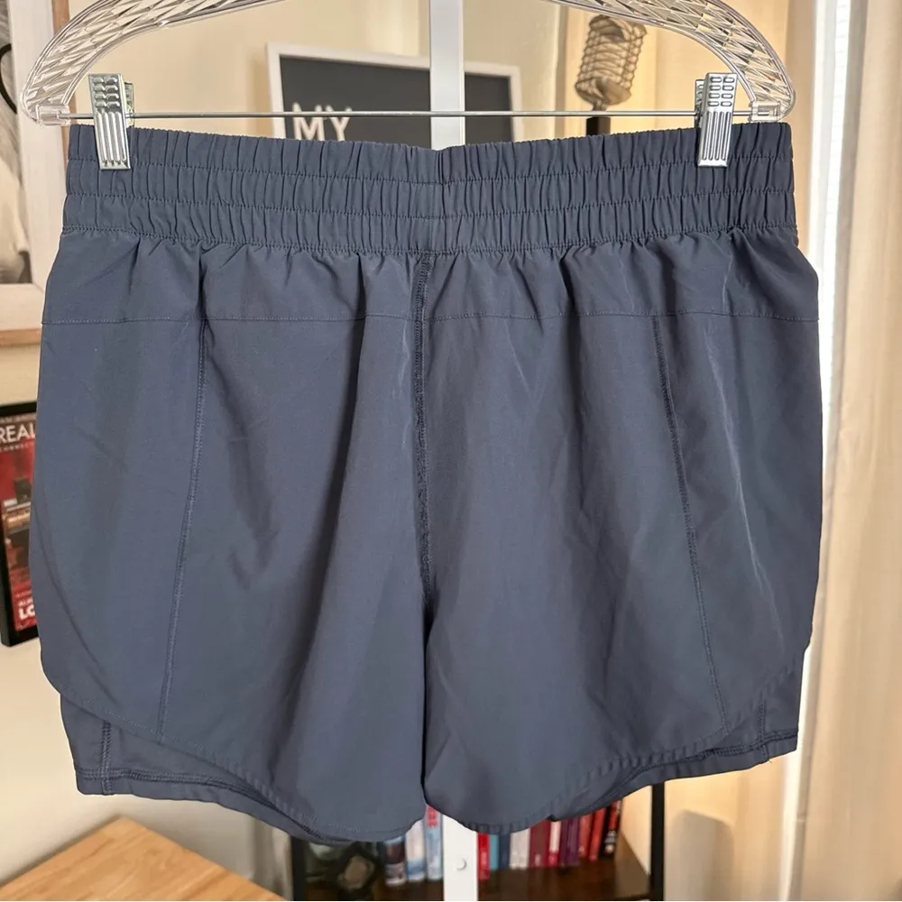 Women’s Gray Lined Workout/Tennis Elastic Shorts Size L Size L - Image 3