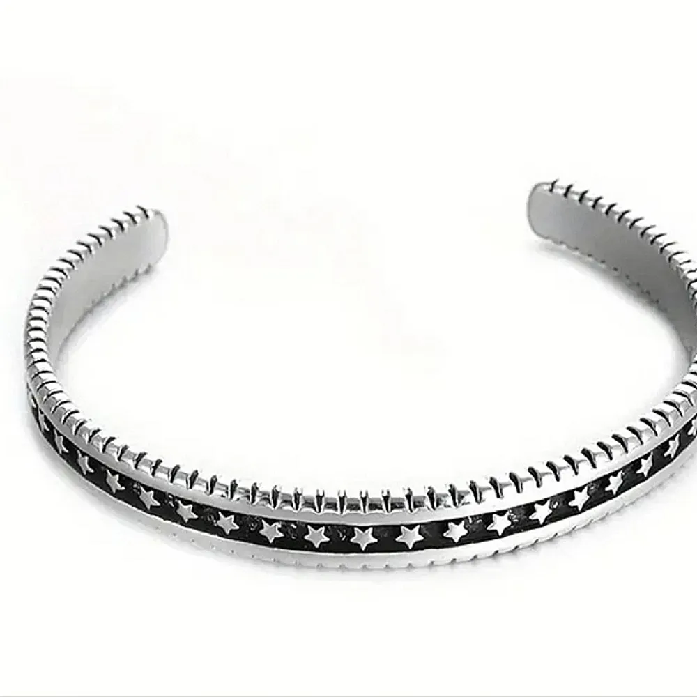 Solid Engraved Star Bracelet | 925‎ Sterling Silver - Image 2