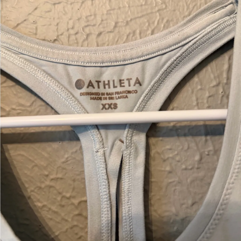 Athleta Women's Light Gray Tank Top - Image 4