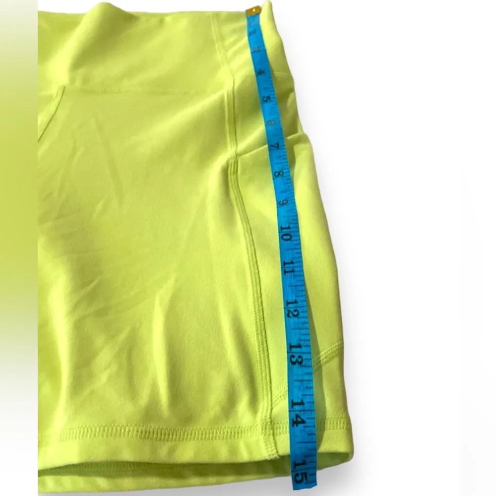 Oasis PureLuxe High-Waisted 6'' Short discontinued color - Image 11