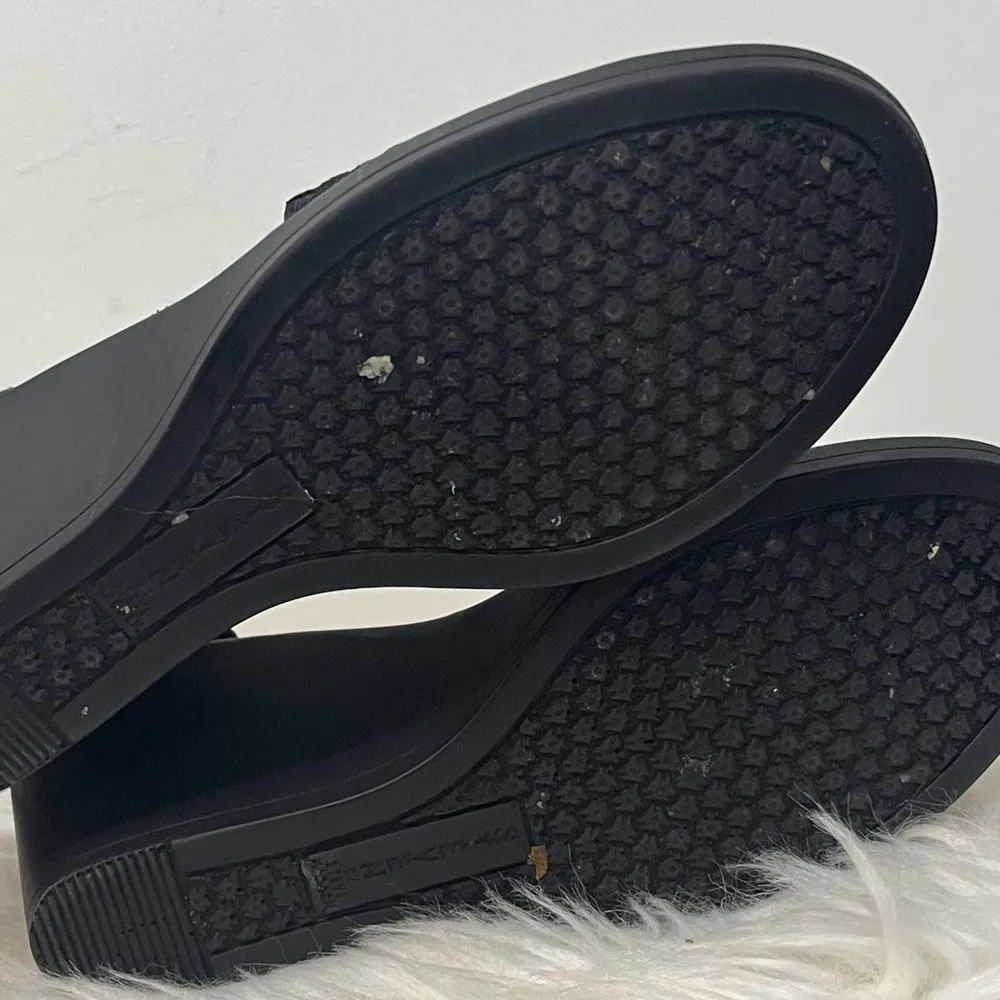 Steven Madden Black Wedge cushion braided sandals sz 8 - Image 10