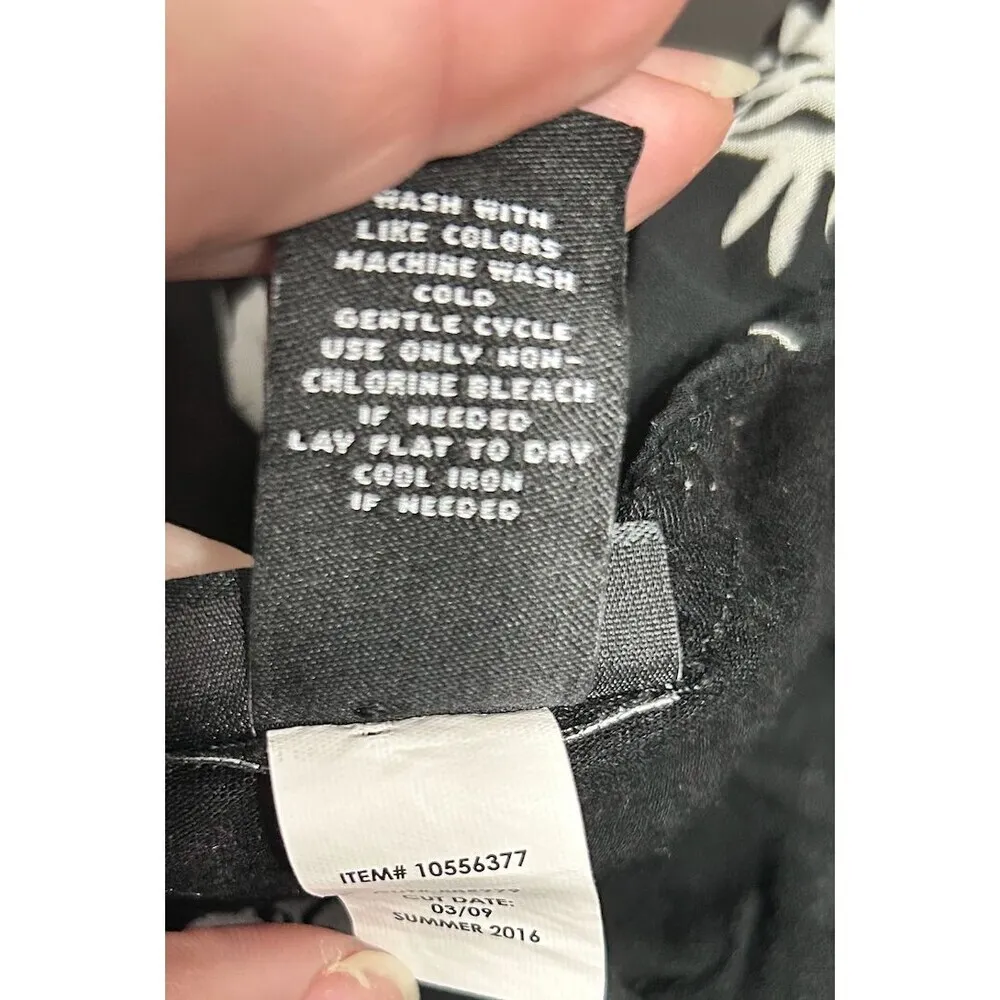 Torrid 2X Black White Floral V-Neck Tiered Strappy Camisole Sleeveless Flowy Top - Image 9