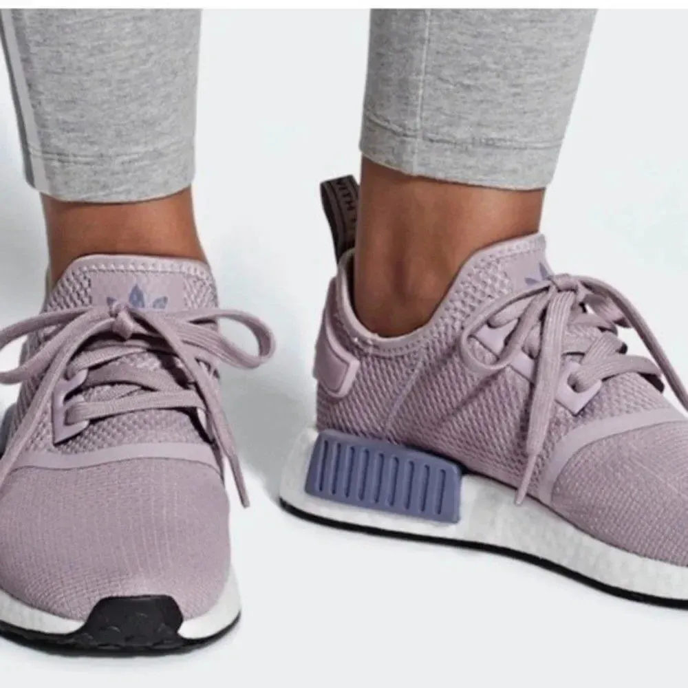 Adidas Boost NMD R1 Athletic Comfy Sneakers Light Purple Lavender Lilac 7.5 8 - Image 4