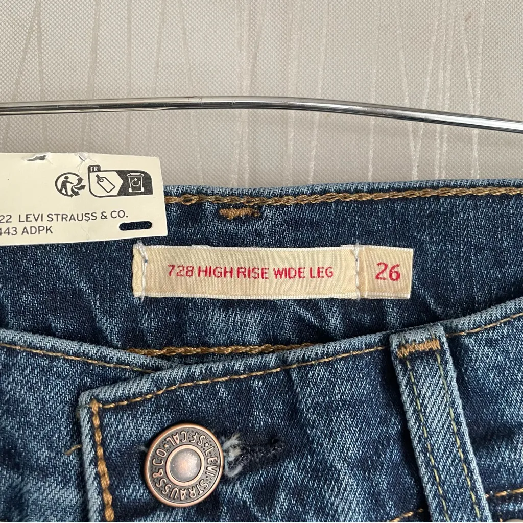 Levi’s 728 Women’s Size 26 High Rise Wide Leg Jeans Woodstock Blue - Image 9