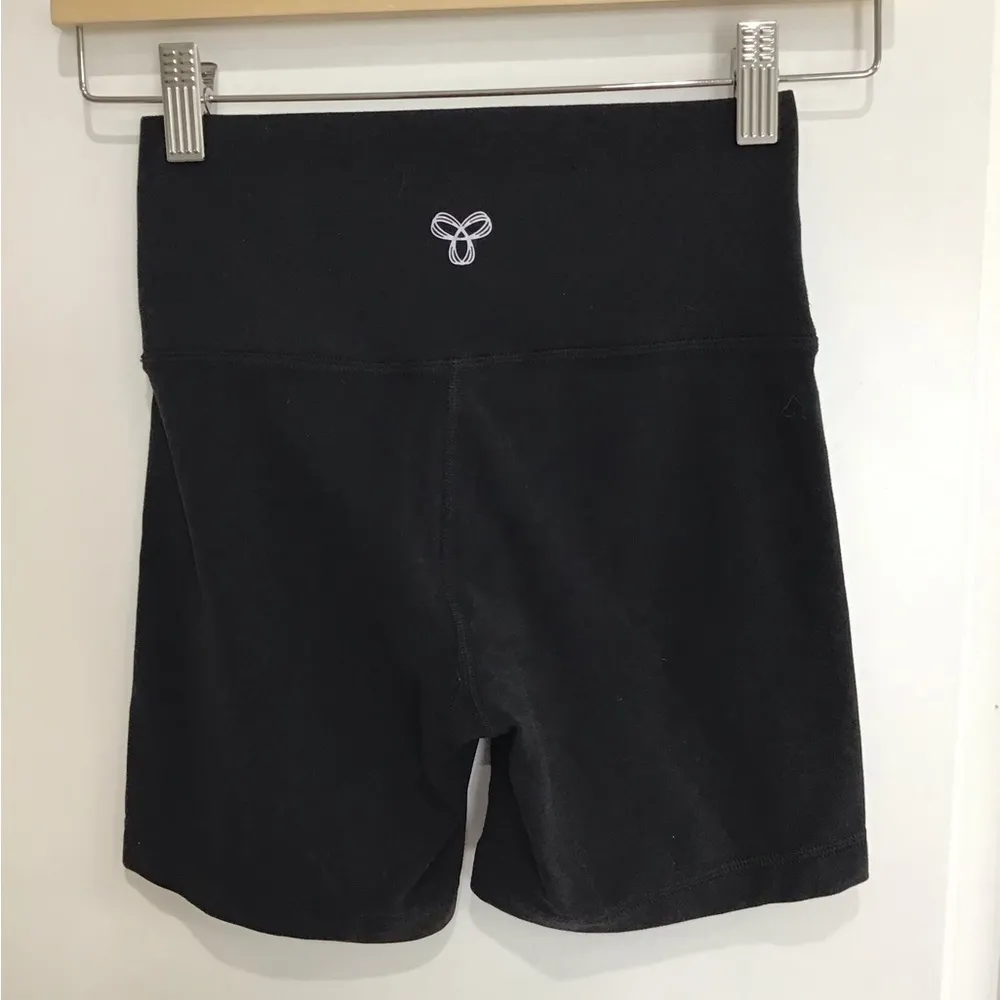 TNA Black Bike Shorts Athletic Style Size XS - Image 2