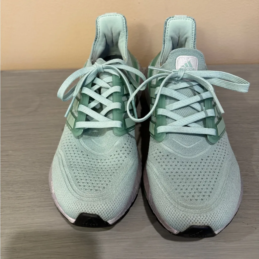 Adidas ULTRABOOST 21 Parley Hazy‎ Green Running FY0408 women's sz 7.5 - Image 2