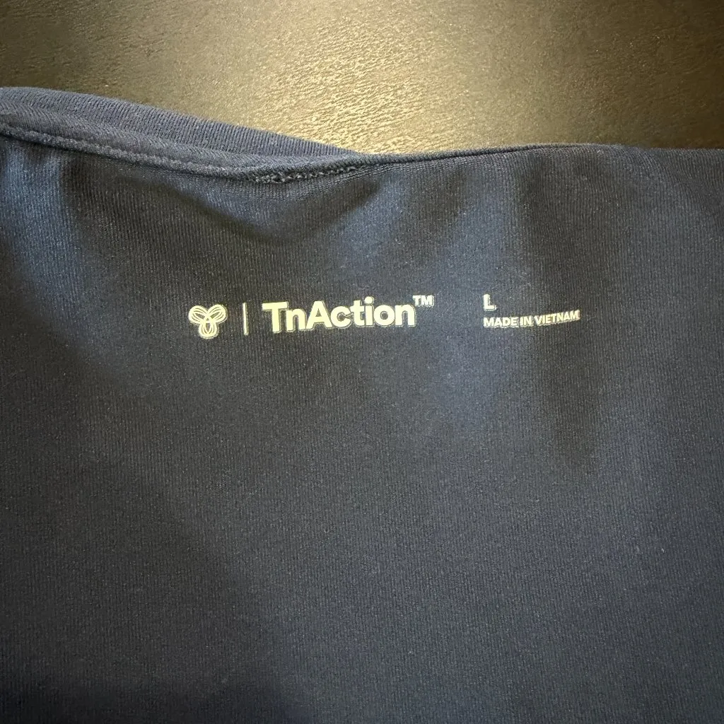 ARITZIA TnAction Sport Top Preppy Collared Cropped Shirt Size large Black - Image 7