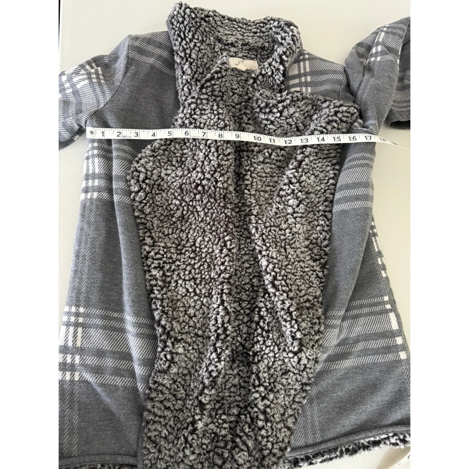 Women's Gray Plaid Sherpa Fleece Lined Open Draped Cardigan Small Cozy Cabincore - Image 5