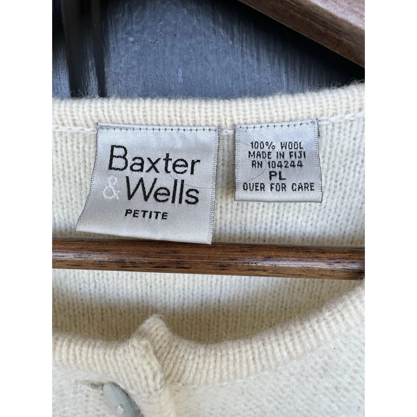 VTG Baxter Wells 100% Wool Embroidered Cardigan Sweater Christmas PL Petite L Tan Size undefined - Image 3