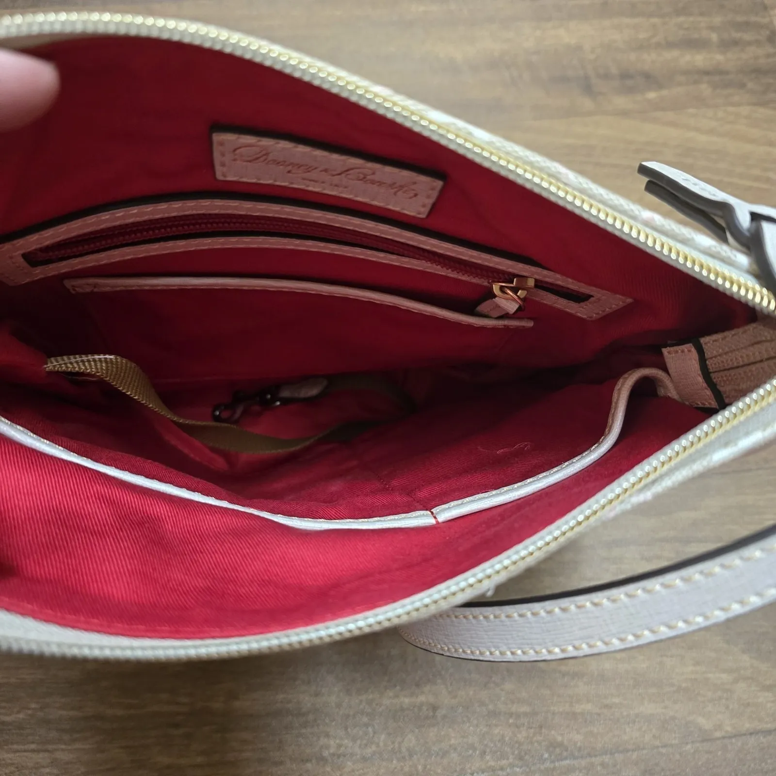 Dooney & Bourke Womens Crossbody‎ Maxi Quilt Purse Logo Handbag Taupe Pink - Image 6