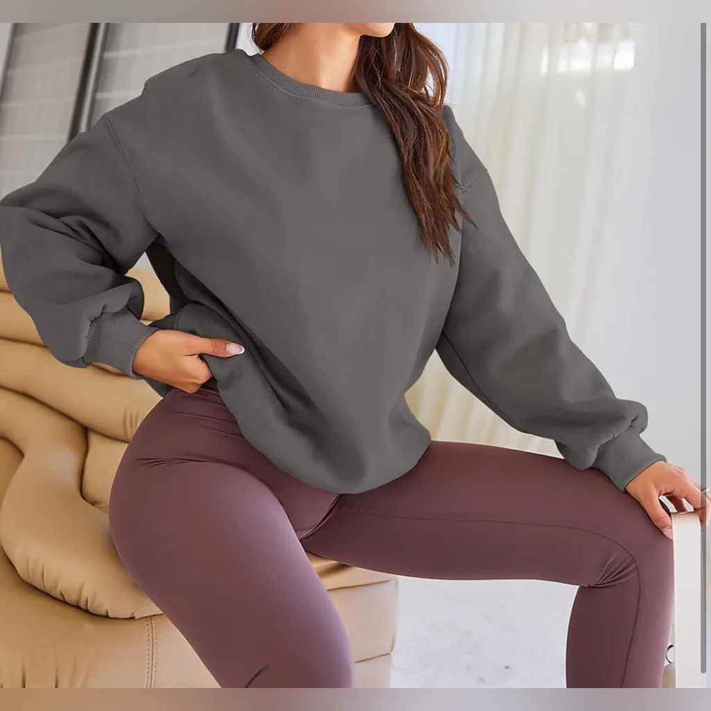 Gray Women's Sweatshirt Size L - Image 2