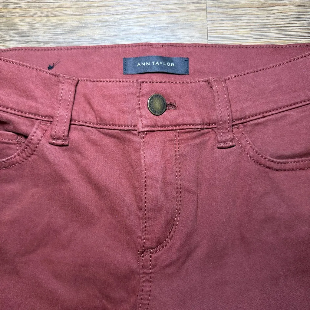 Ann Taylor Burgundy Skinny Jeans Women's Size
2 Modern Fit - Image 4