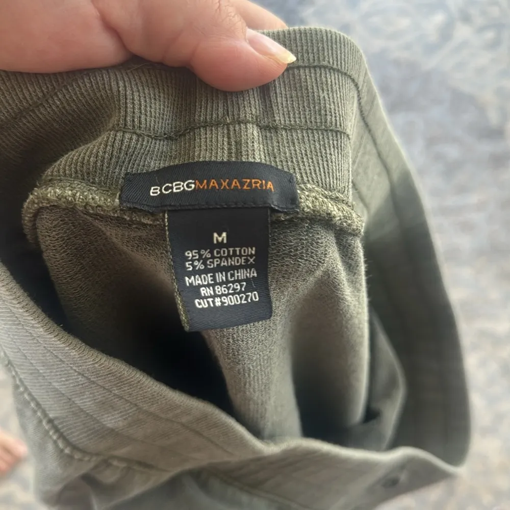 BCBGMaxAzria Sweatpants Olive Green Medium - Image 4