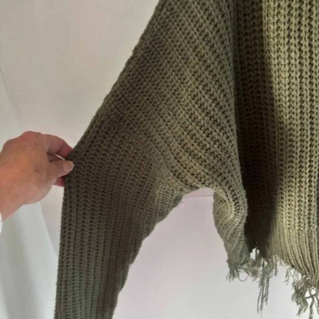 Love J Long Sleeve Sweater L Green Raw Edge Distressed V Neck Streetwear Grunge - Image 5