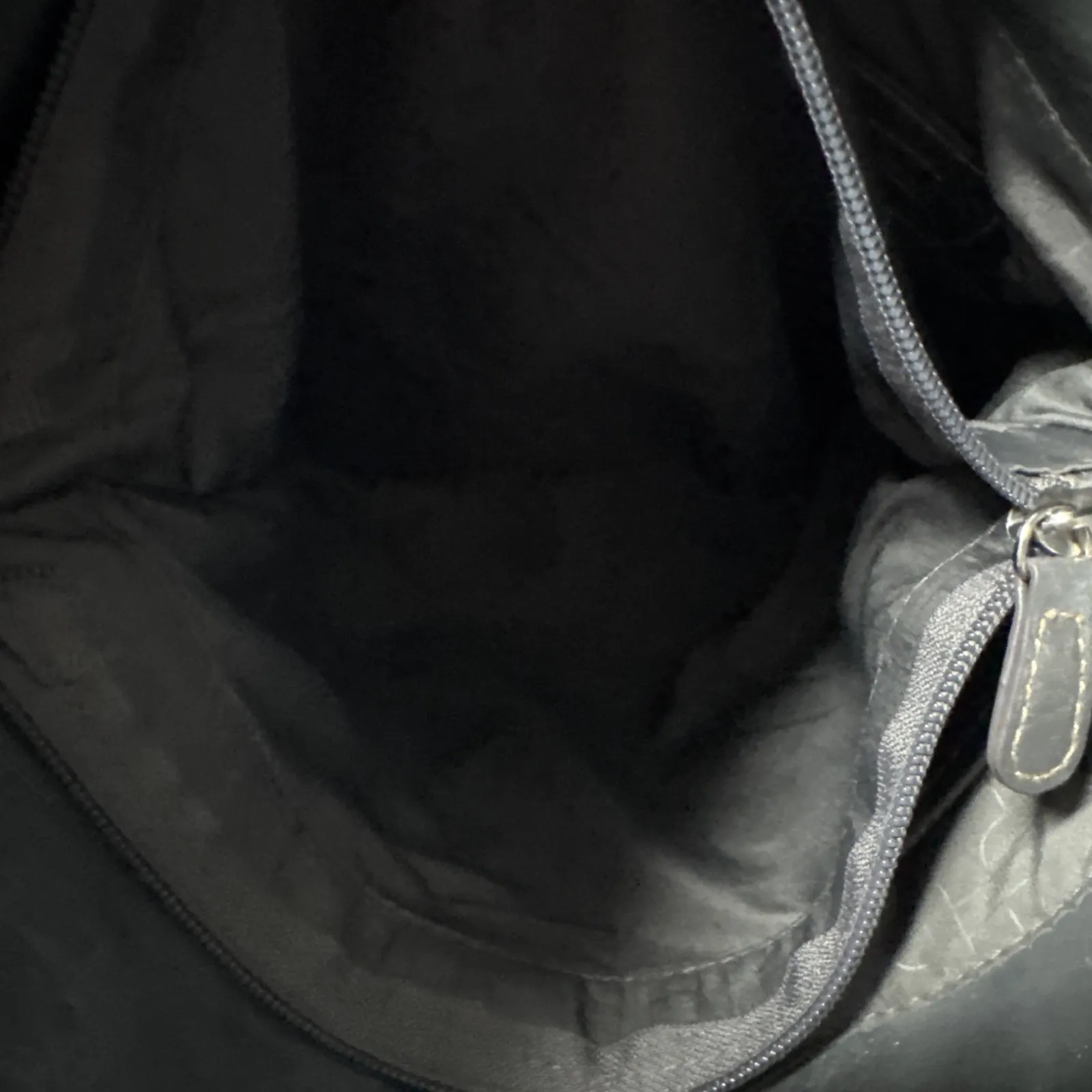 Rosetti Shoulder Bag Gray Faux Leather Large Hobo Purse with Front Zip Pocket‎ - Image 11