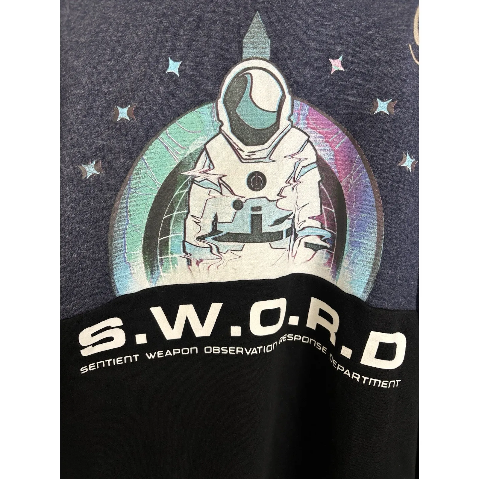 Her Universe  Marvel WandaVision SWORD Color Block Pullover Size Large - Image 5