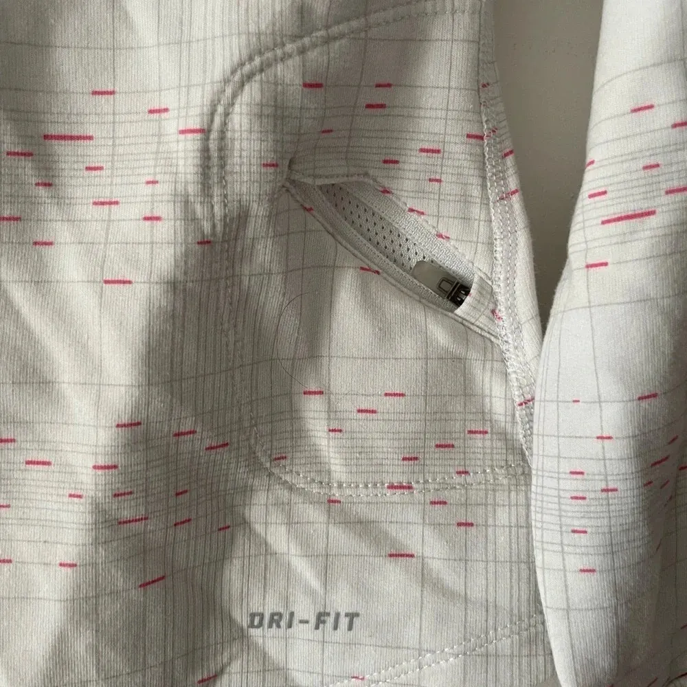 Nike White Dri Fit Running Hoodie Sweatshirt Pullover Mesh Back Detail - Image 6