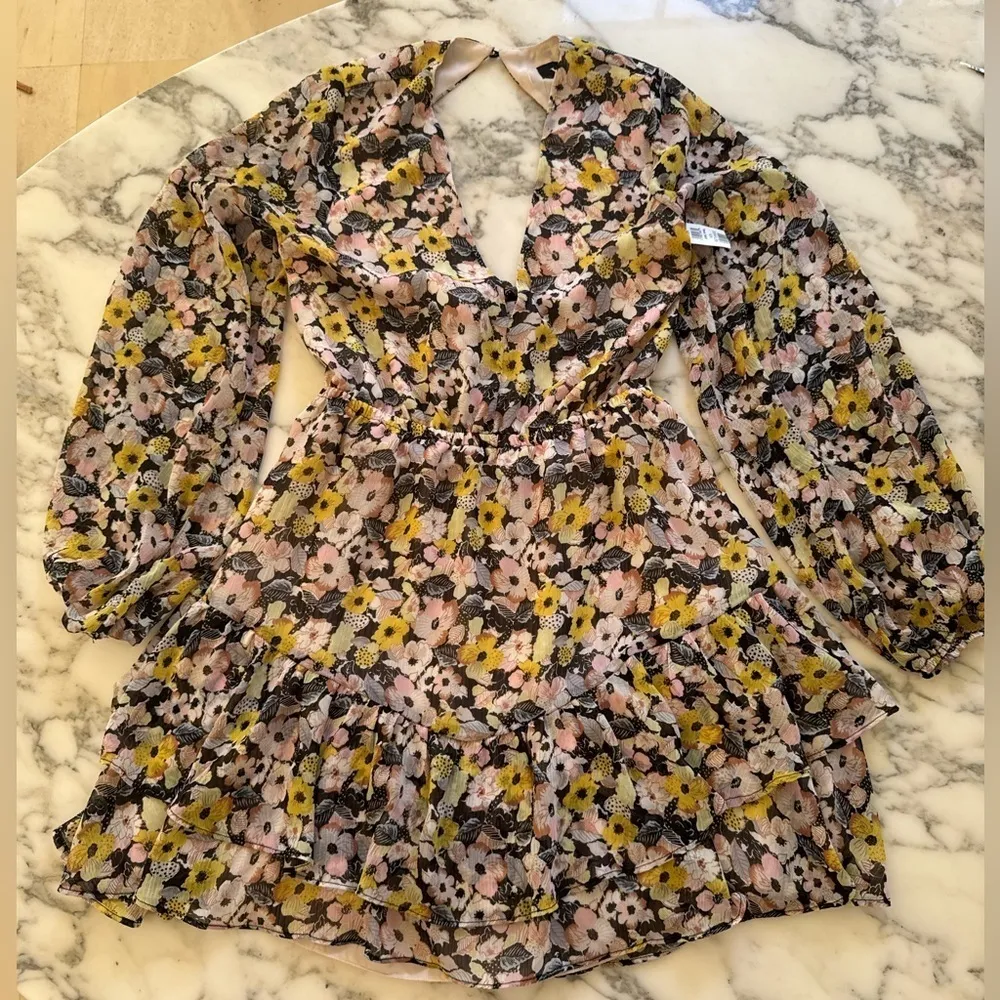 NWT Vici Floral Tiered Ruffle Mini Dress M –Nordstrom Sold Out Black Pink Yellow - Image 5