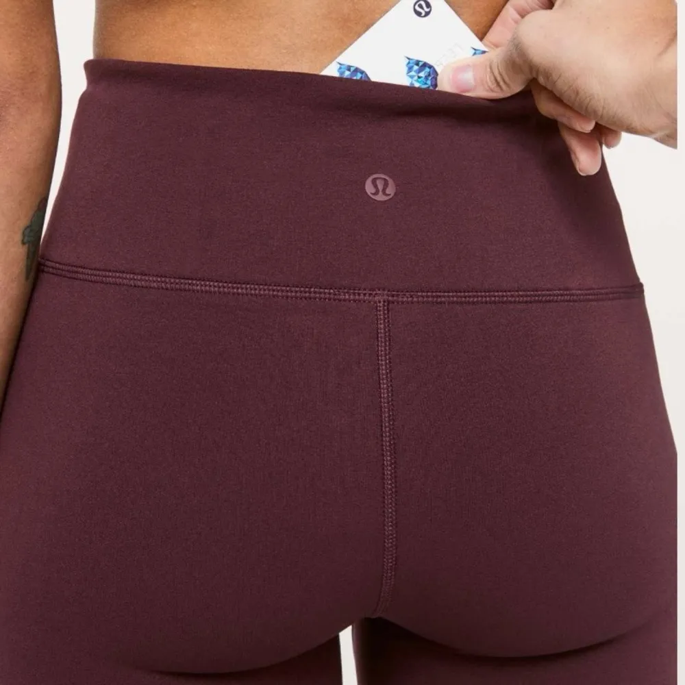 LULULEMON REVEAL TIGHT IN DARK ADOBE INSEAM 26” SIZE 6 - Image 5
