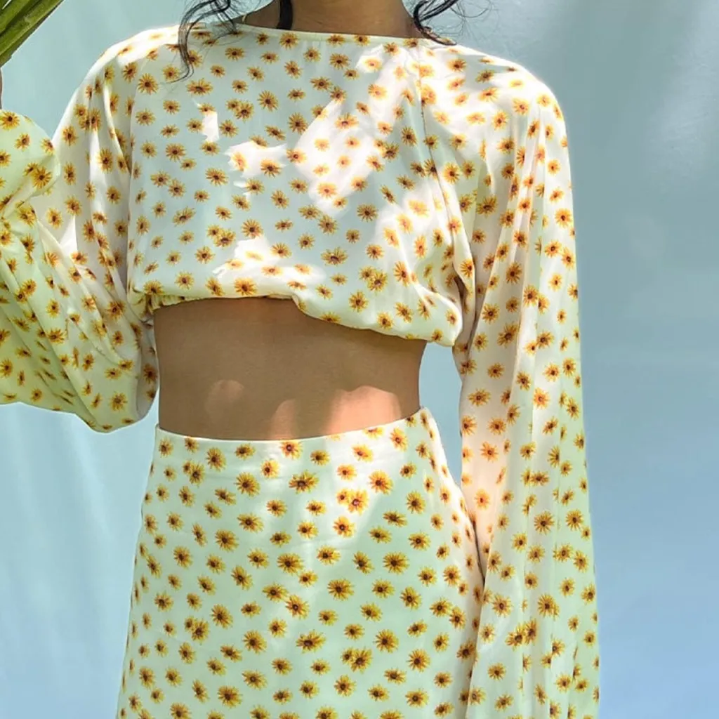 Sunflower Mini Skirt REVOLVE Size Medium NWT - Image 8