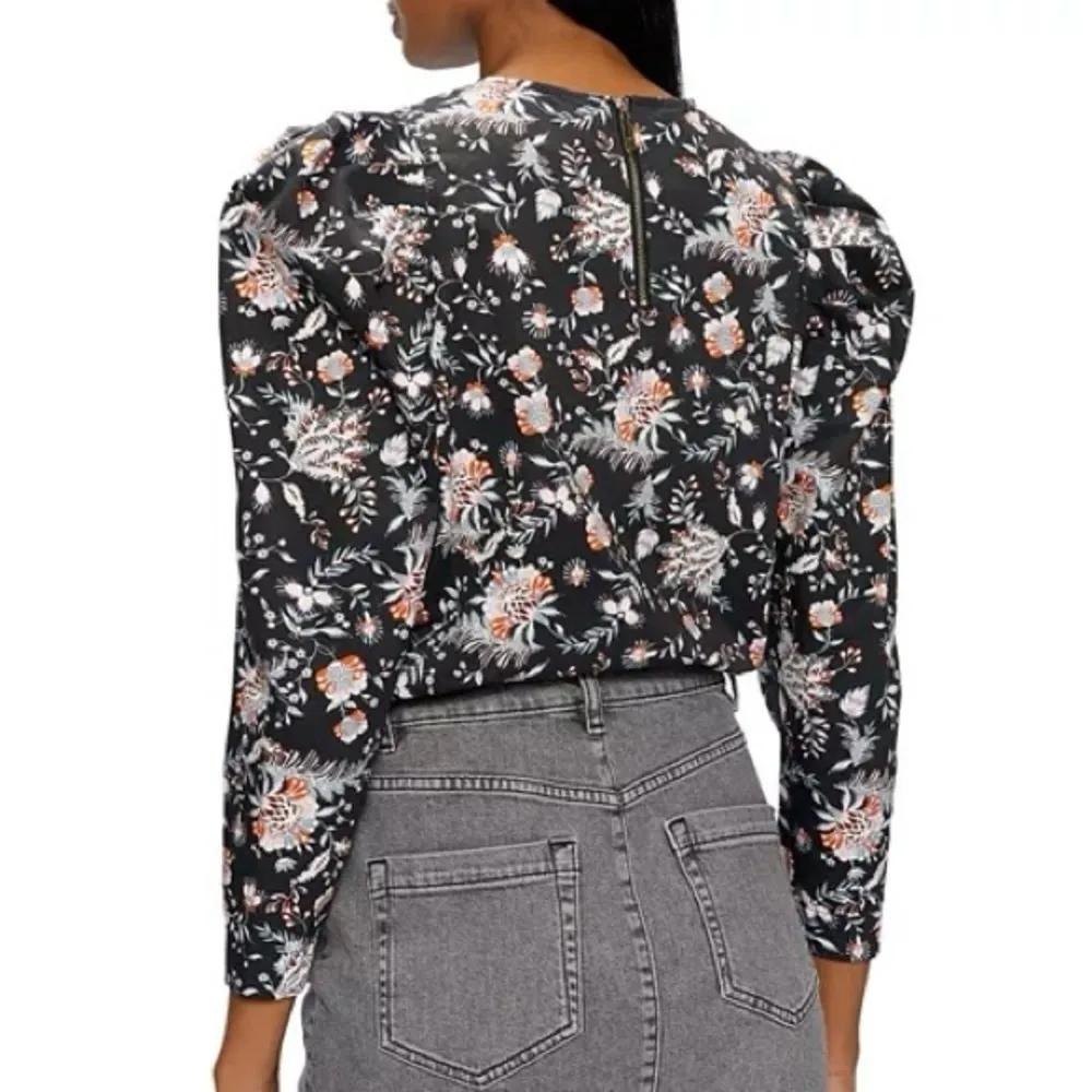 Ted Baker London Aimil Floral Puff Sleeve Cotton Top in Black Size 0 - Image 2