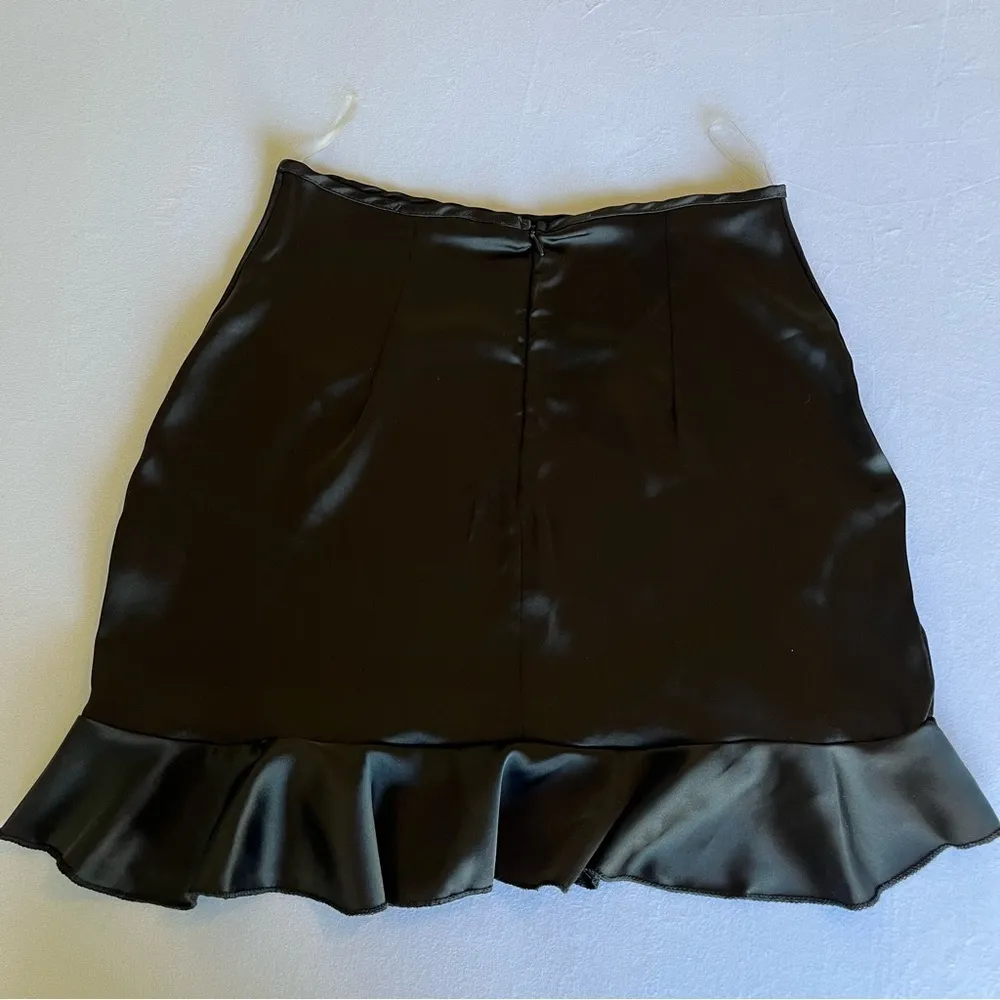 Black Satin Skirt Size S - Image 3