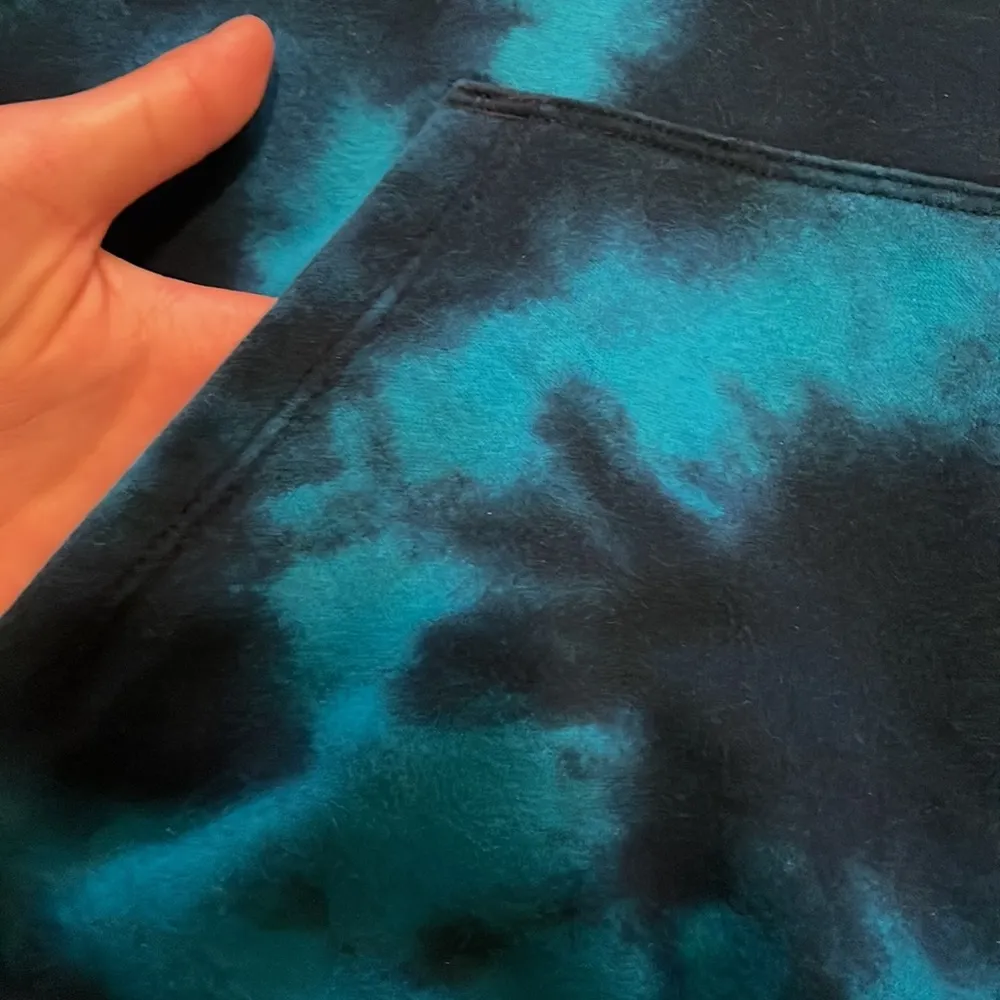 Women’s Cropped Tie-Dye Champion Hoodie - Image 5