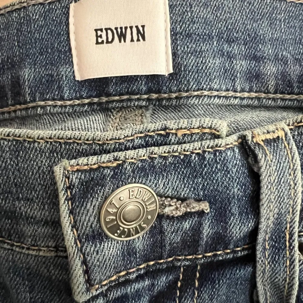 NWT Edwin Elin Crop Straight Jeans‎ *Irregular Size 26 Blue - Image 2