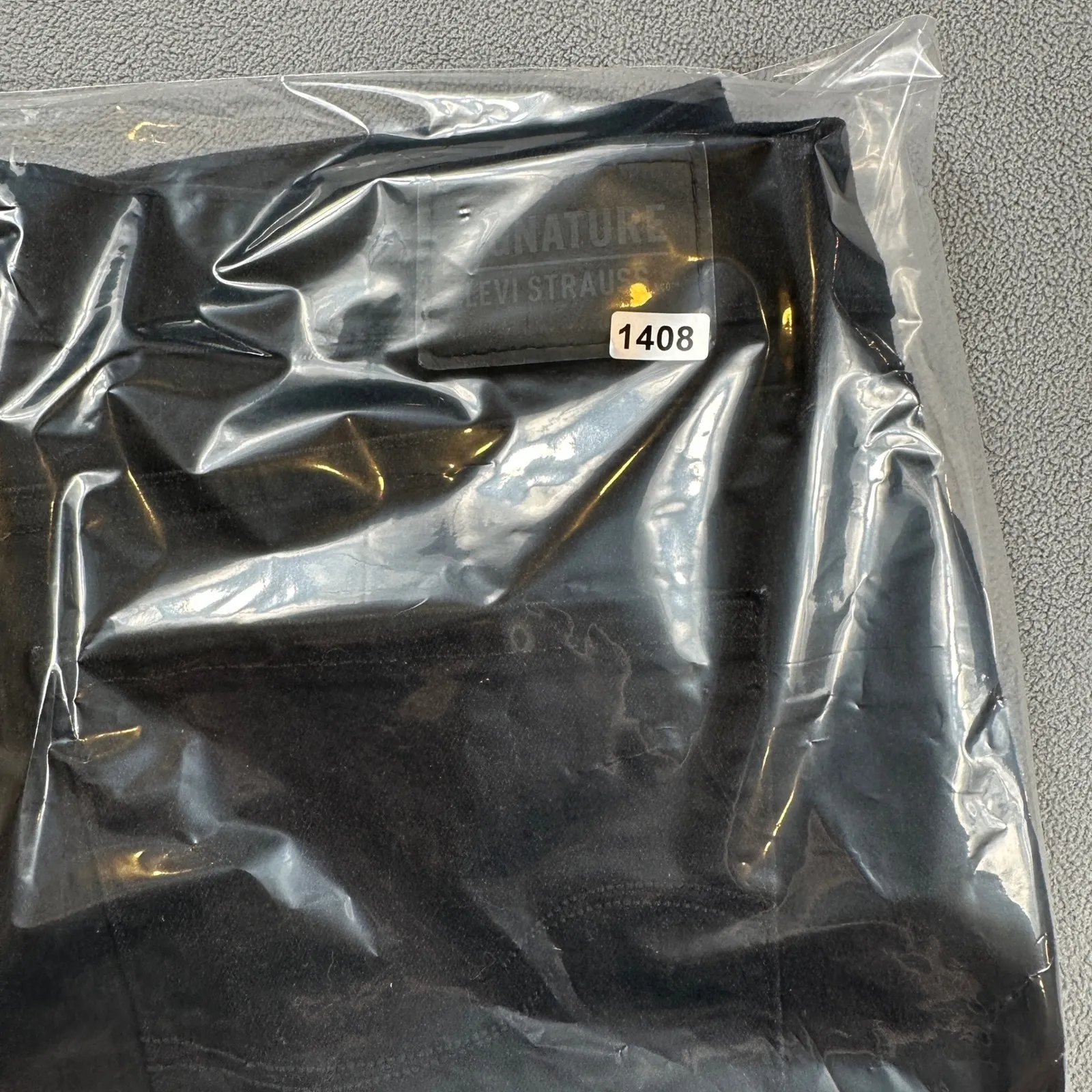 Levi Strauss Signature Jeans Women's 10S 30x28 Mid Rise Skinny Black Slim Denim Size 10 - Image 8