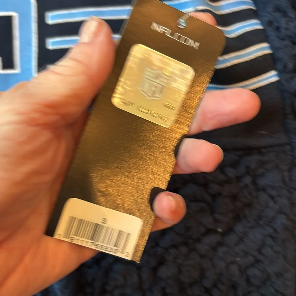 NFL Women’s Hoodie Tennessee Titans Blue Sherpa NWT Sizd Small - Image 4