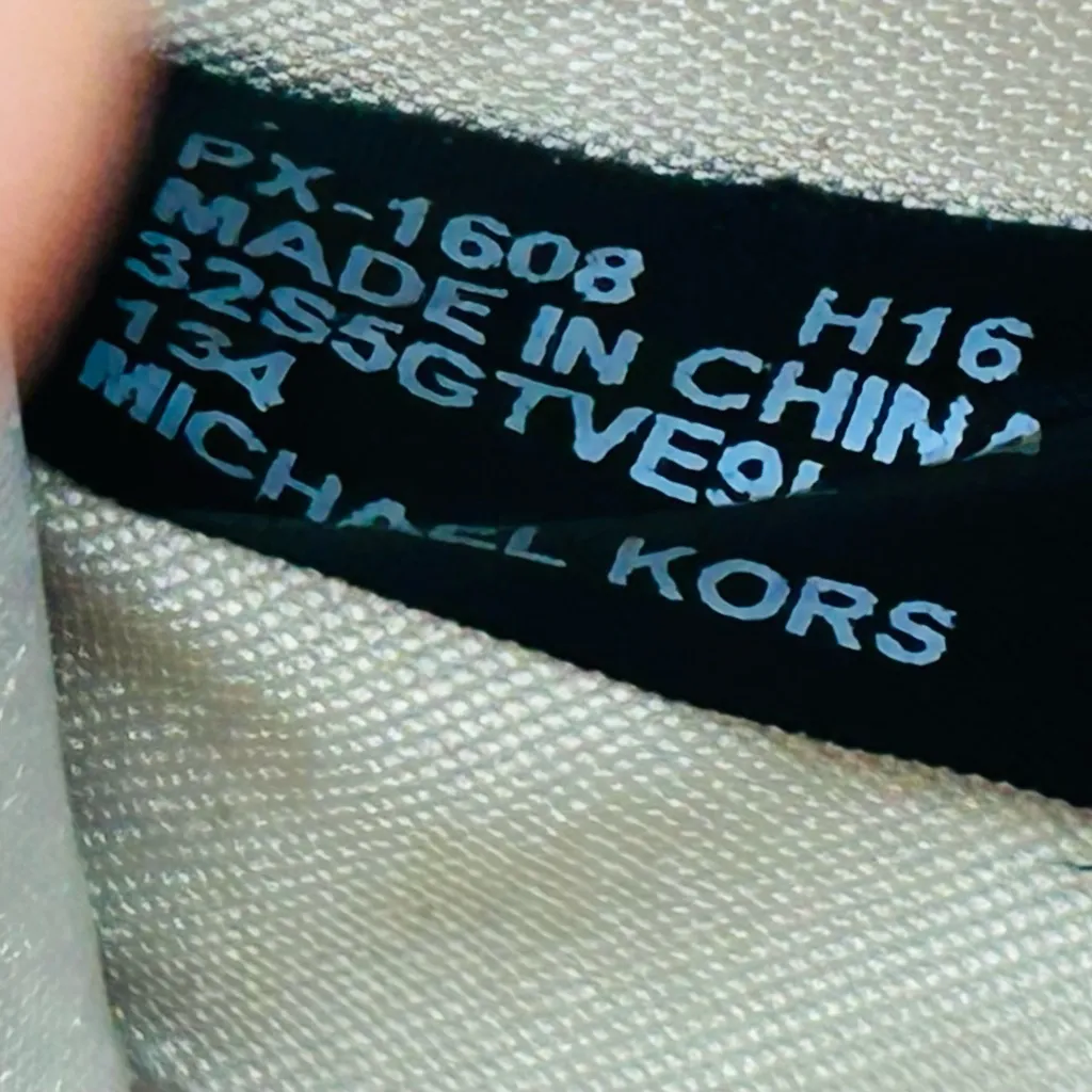 Michael Kors Jet Set Continental Wristlet Wallet in Beige Saffiano Leather - Image 8