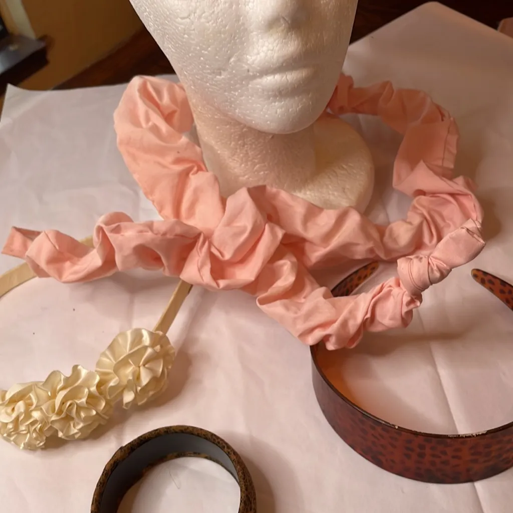 Hair Accessories Pink - Image 6