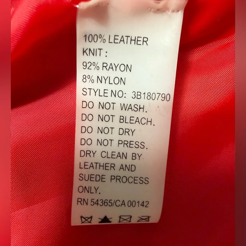 Peter Nygård Women’s Red Genuine Leather Zip Vest Size L Pockets, Stretch Back - Image 8