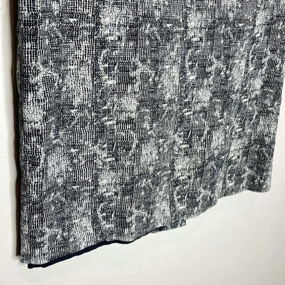 MM Lafleur Noho Jacquard Pencil Skirt in Crackle‎ - Image 4